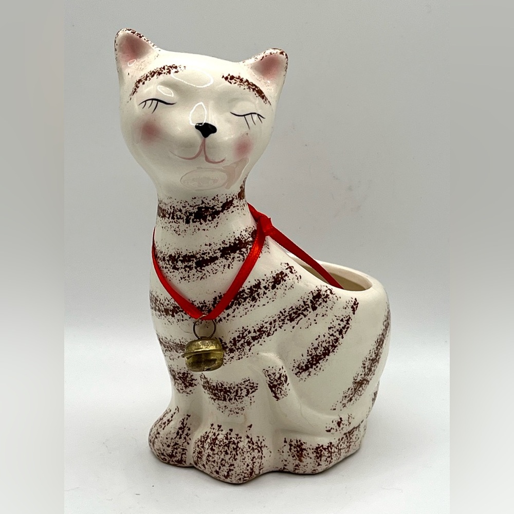 Vintage Ceramic Hand Painted White Striped Cat Close Eyes Planter Red Bow 6 in